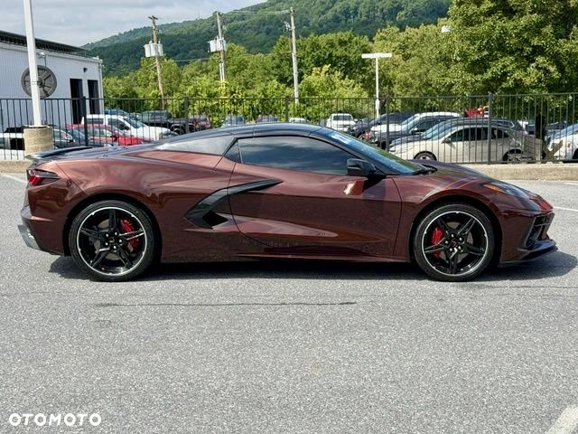 Chevrolet Corvette - 6