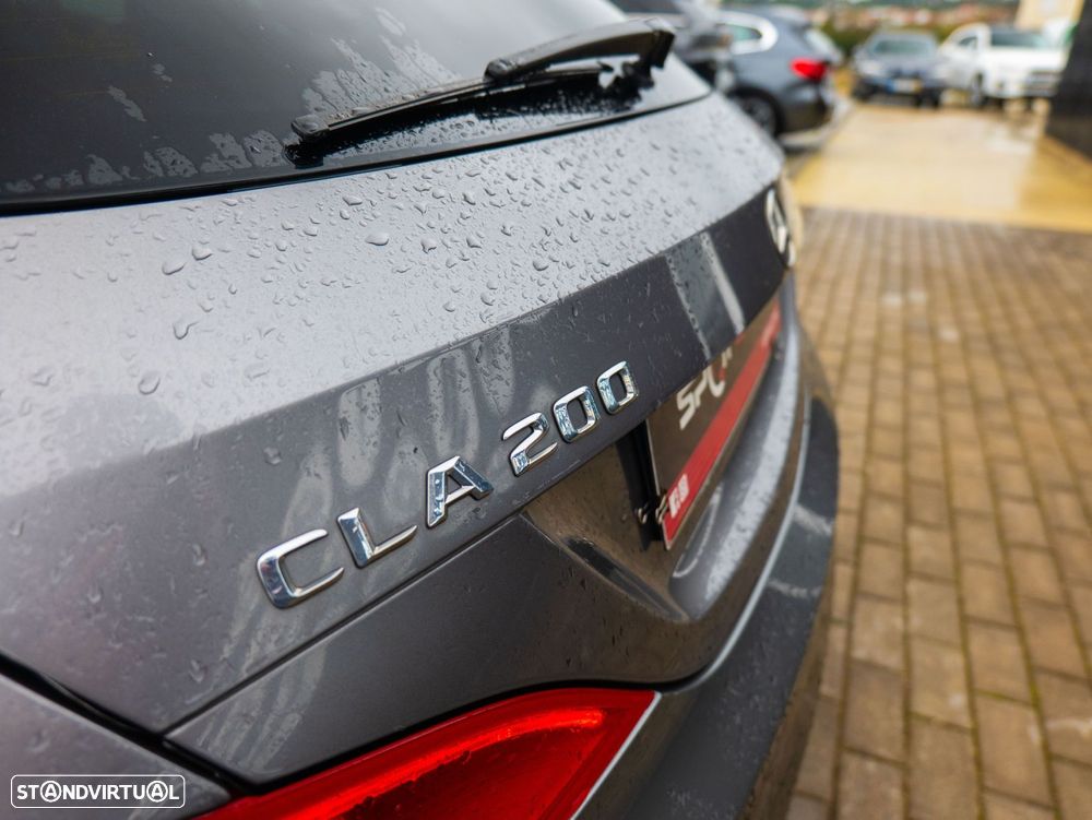 Mercedes-Benz CLA 200 d Shooting Brake Urban Aut. - 33