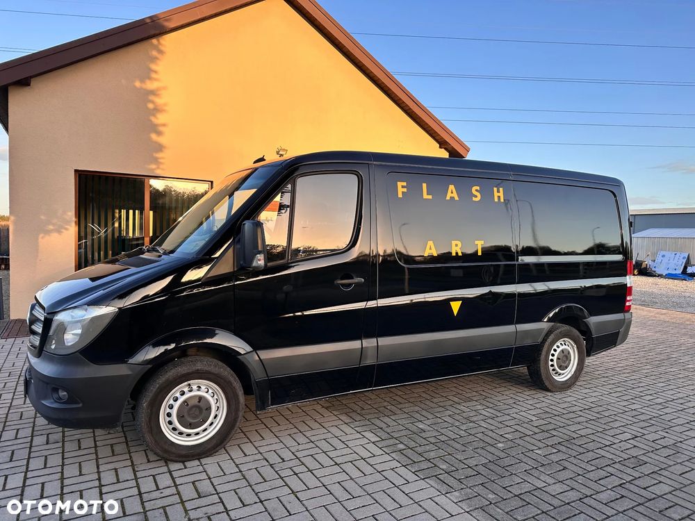 Mercedes-Benz Sprinter - 1