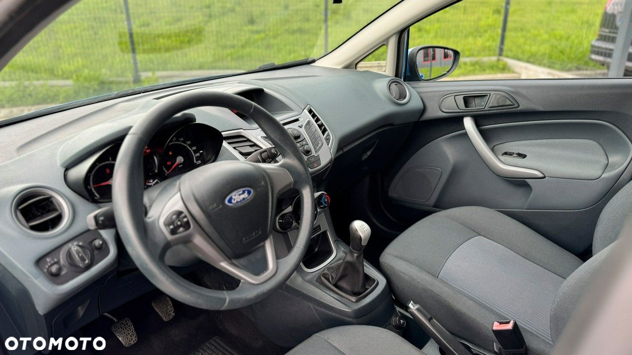 Ford Fiesta 1.25 Ambiente - 14