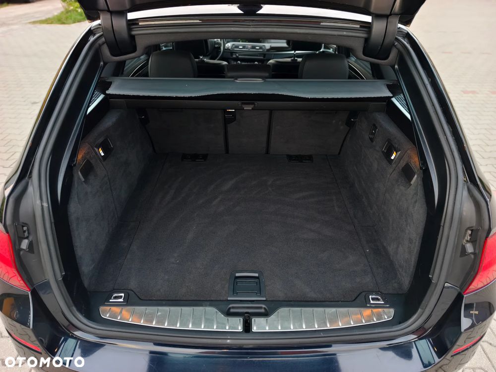 BMW Seria 5 530d xDrive Sport-Aut Modern Line - 23