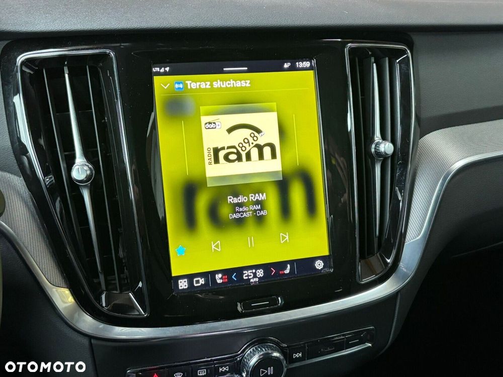 Volvo V60 B4 B Plus Dark - 20