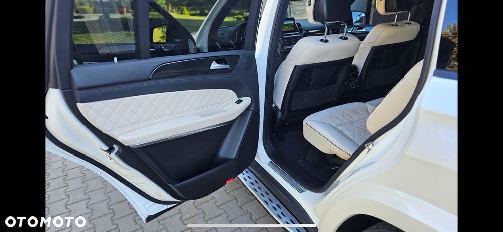 Mercedes-Benz GLS 500 4Matic 9G-TRONIC AMG Line - 7
