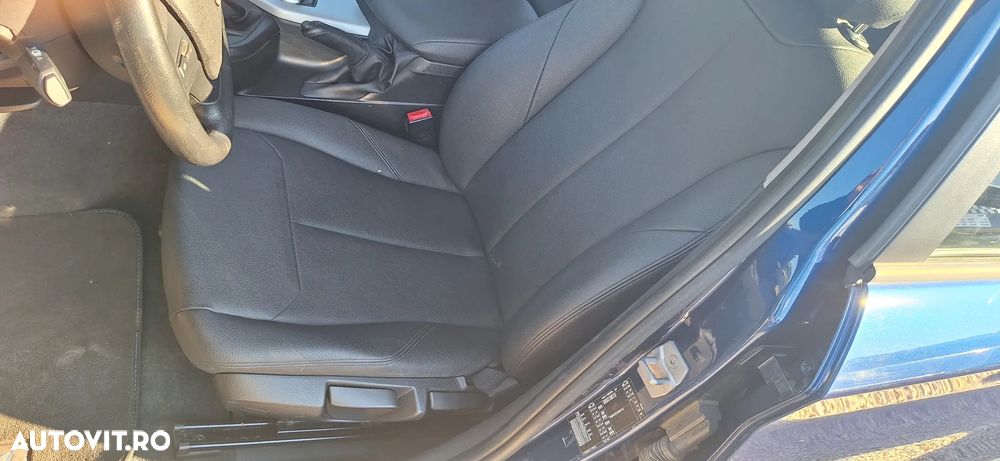 BMW Seria 1 - 24