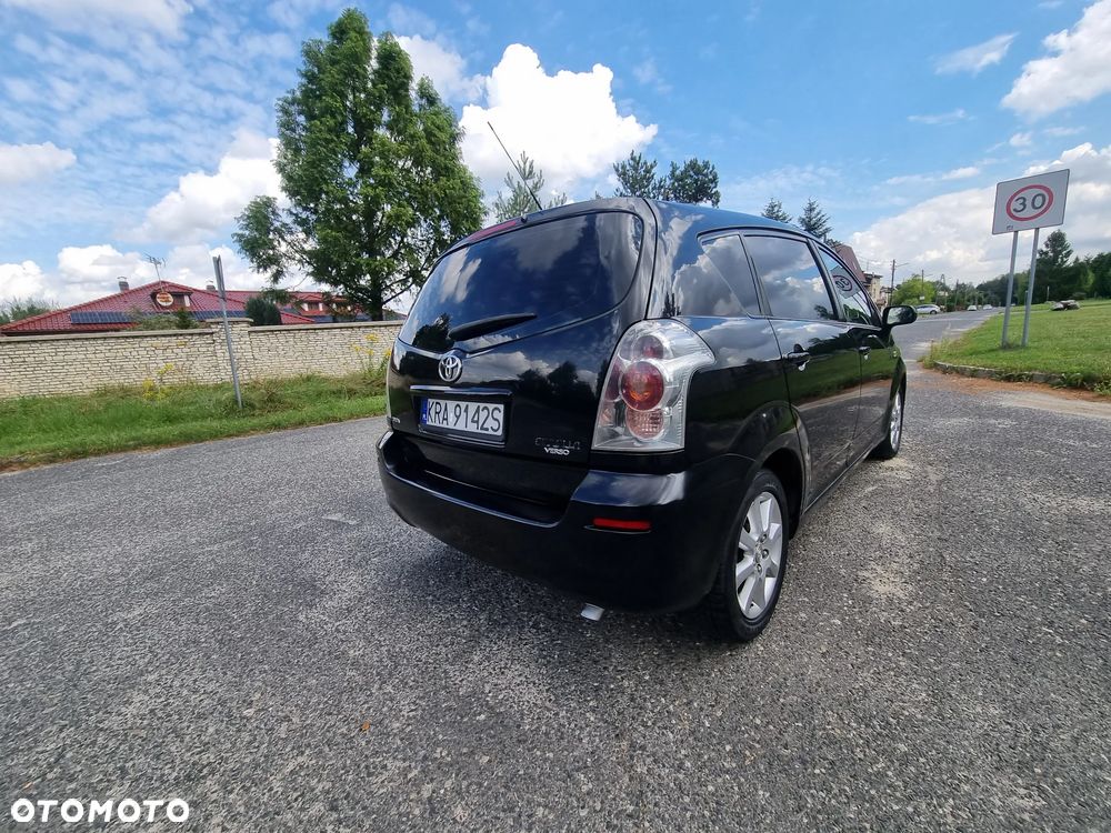 Toyota Corolla Verso 2.0 D-4D Sol - 25