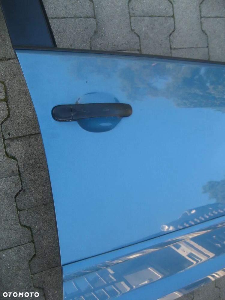 vw golf V 5 plus drzwi przód prawe kod lakieru LA5S - 8