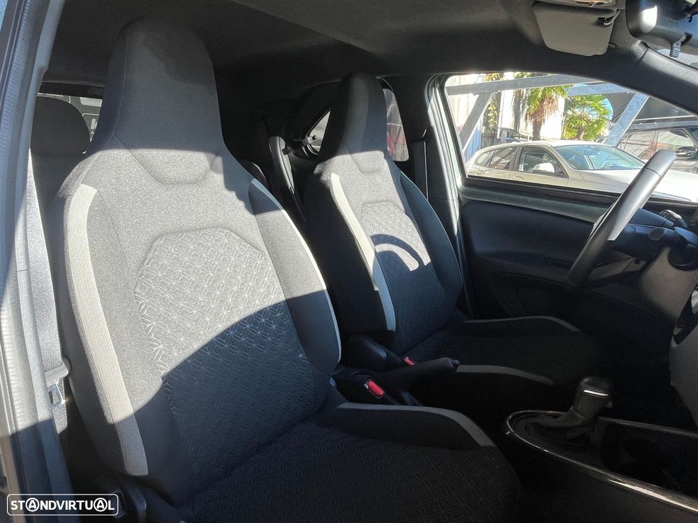 Toyota Aygo X 1.0 Pulse CVT - 53