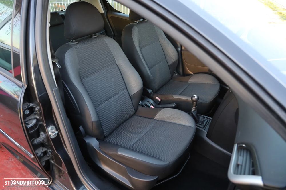 Peugeot 207 1.6 HDi 99g - 6