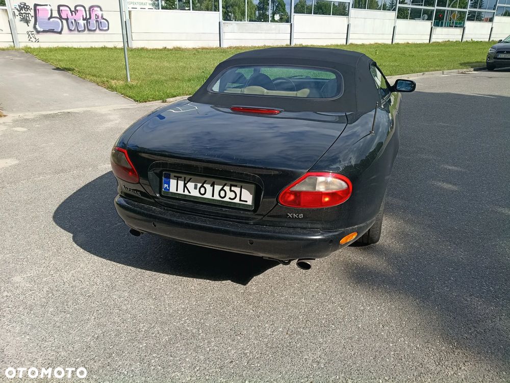 Jaguar XK8 - 20