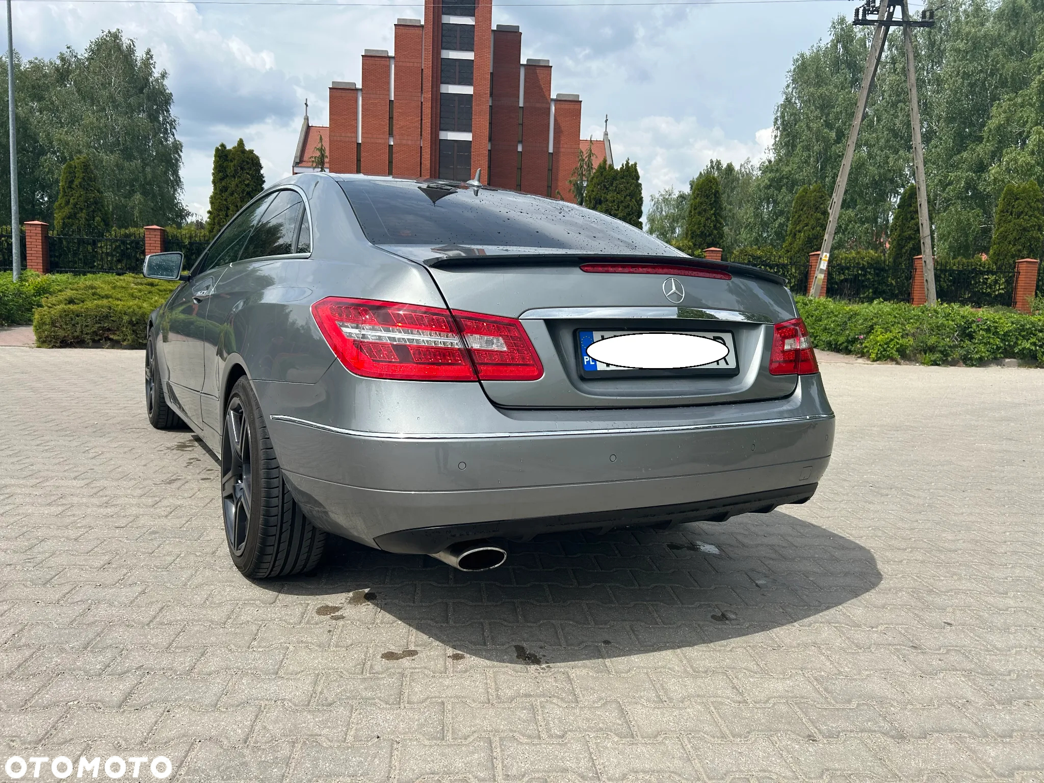 Mercedes-Benz Klasa E 250 CGI BlueEffICIENCY - 12