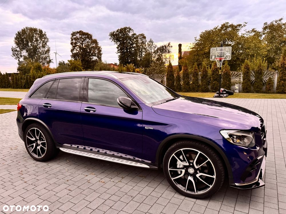 Mercedes-Benz GLC - 32