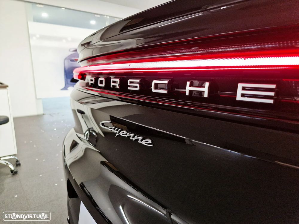 Porsche Cayenne Coupé E-Hybrid - 6