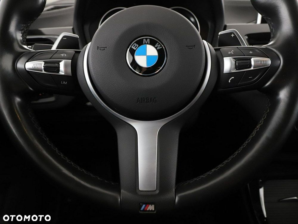 BMW X1 sDrive20d xLine - 22