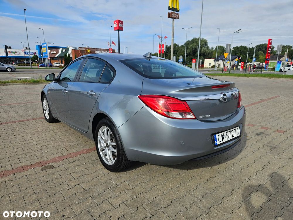 Opel Insignia 1.6 Design Edition - 9