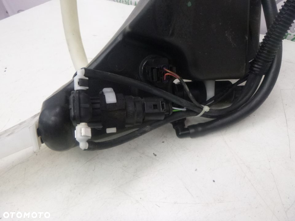 AUDI RS3 S3 8V ZBIORNICZEK SPRYSKIWACZY 8V0955449 - 4