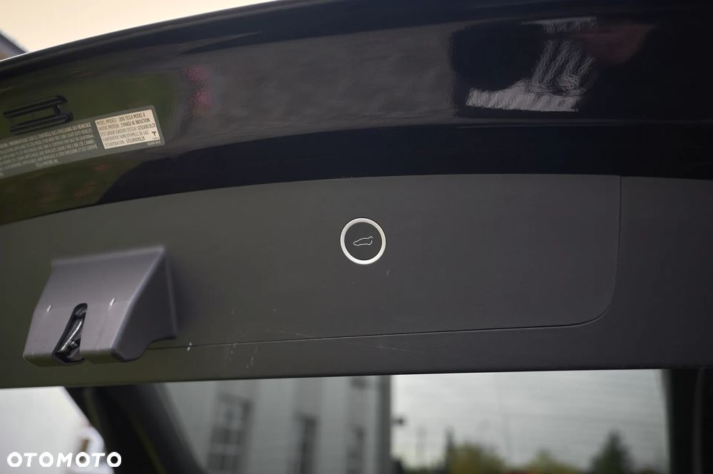 Tesla Model X 90 D - 24