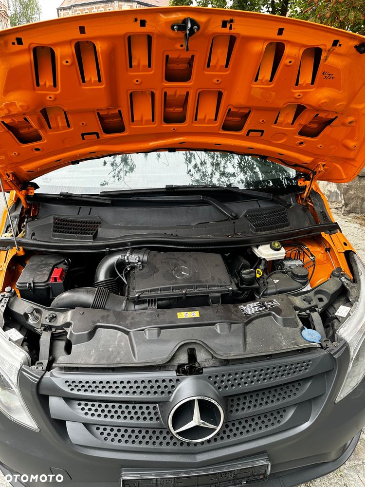 Mercedes-Benz VITO - 13