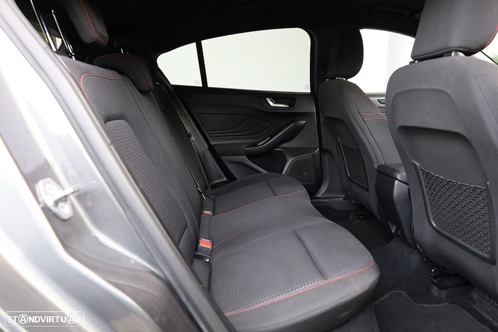 Ford Focus 1.0 EcoBoost MHEV ST-Line - 55