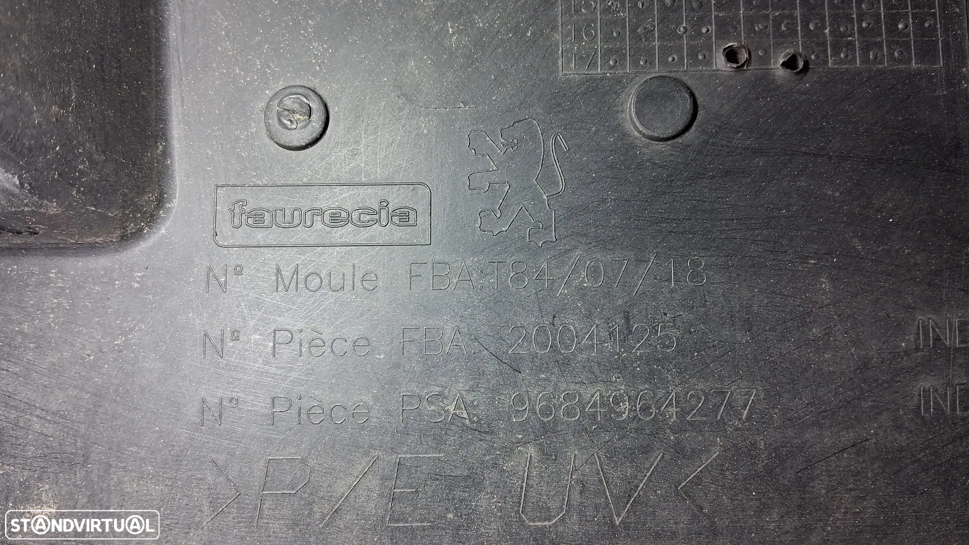 Para-choques traseiro Peugeot 3008 2009-2013 - 8