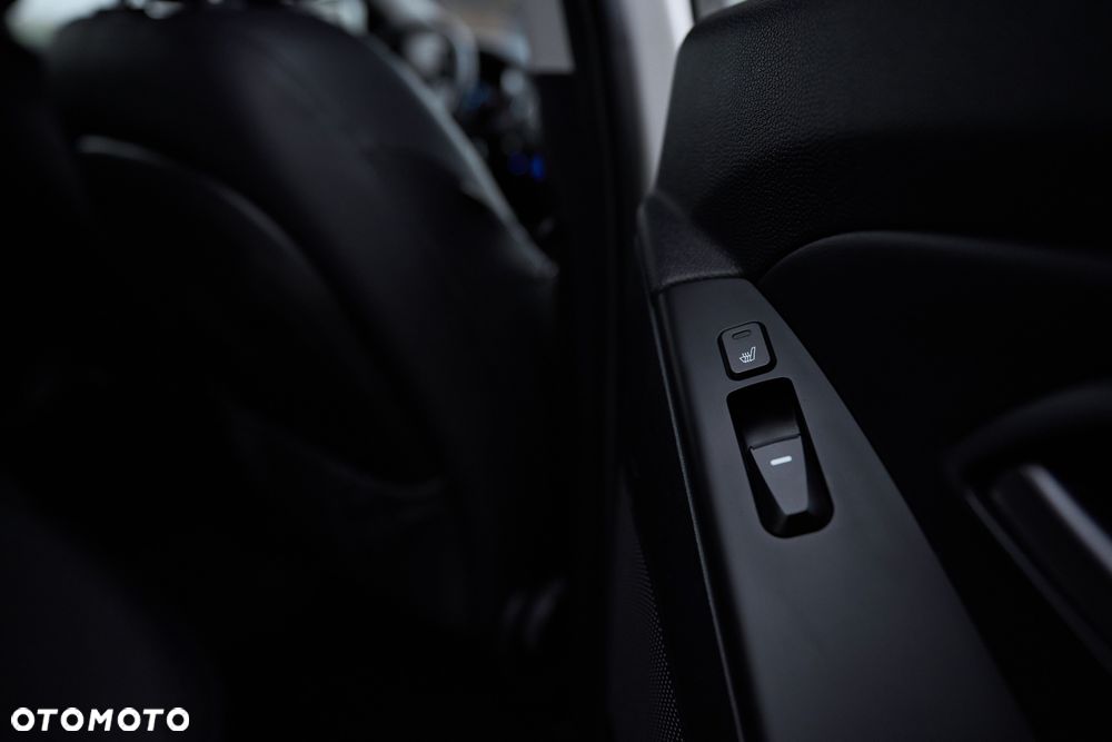 Hyundai ix35 1.6 2WD Fifa World Cup Edition - 26