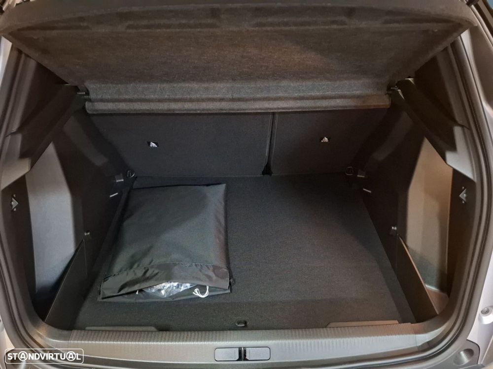 Peugeot e-2008 54 kWh Style - 23