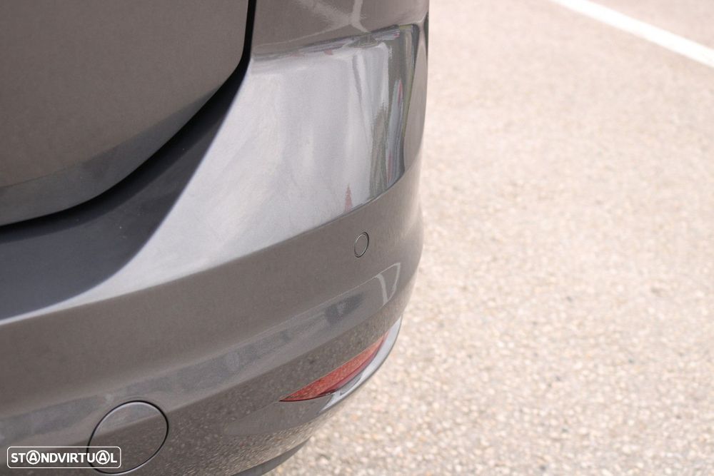 VW Touran 1.6 TDI Confortline DSG - 12