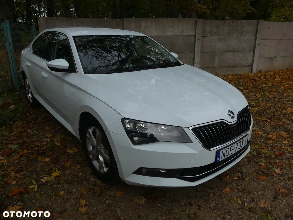 Skoda Superb 2.0 TDI Active - 10