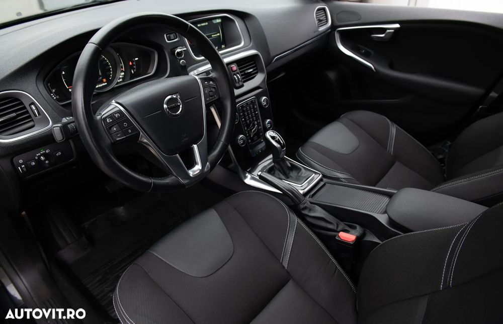 Volvo V40 D3 Geartronic Momentum - 14