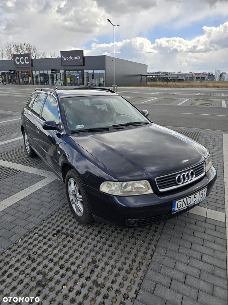 Audi A4 Avant 2.5 TDI - 9