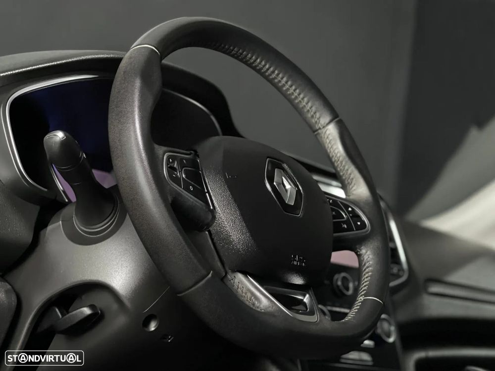 Renault Mégane Sport Tourer - 5