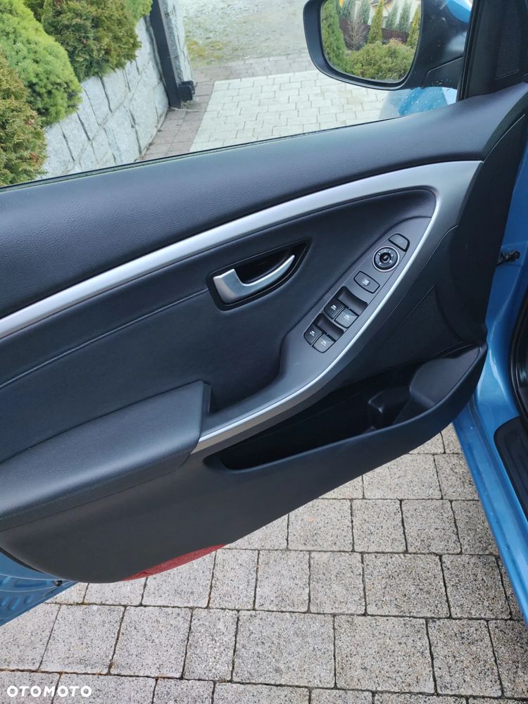 Hyundai i30 12-15 - 15