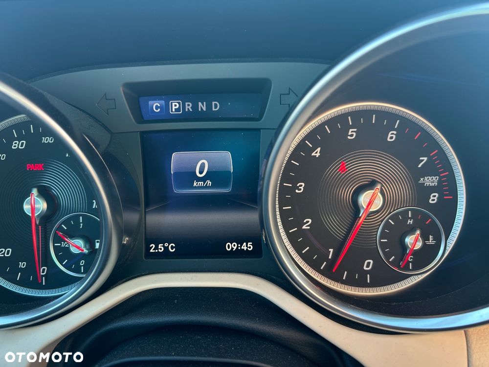 Mercedes-Benz SLC 300 9G-TRONIC - 10