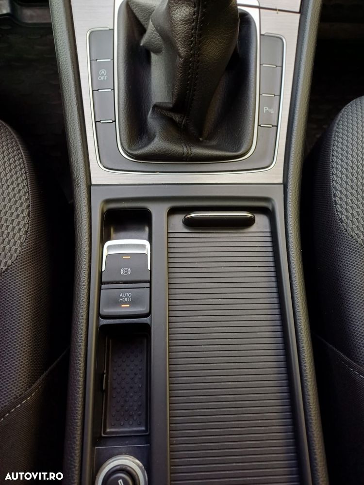 Volkswagen Golf 1.6 TDI DPF BMT Comfortline - 13