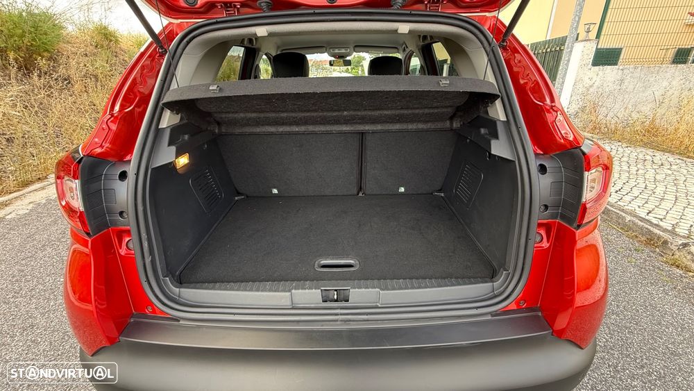 Renault Captur TCe 120 EDC Helly Hansen - 11