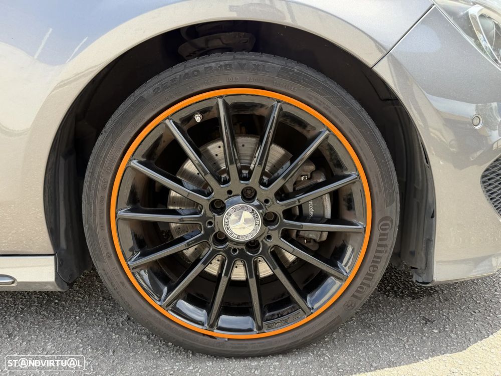 Mercedes-Benz CLA 220 (CDI) d 4Matic 7G-DCT Orange Art Edition - 22
