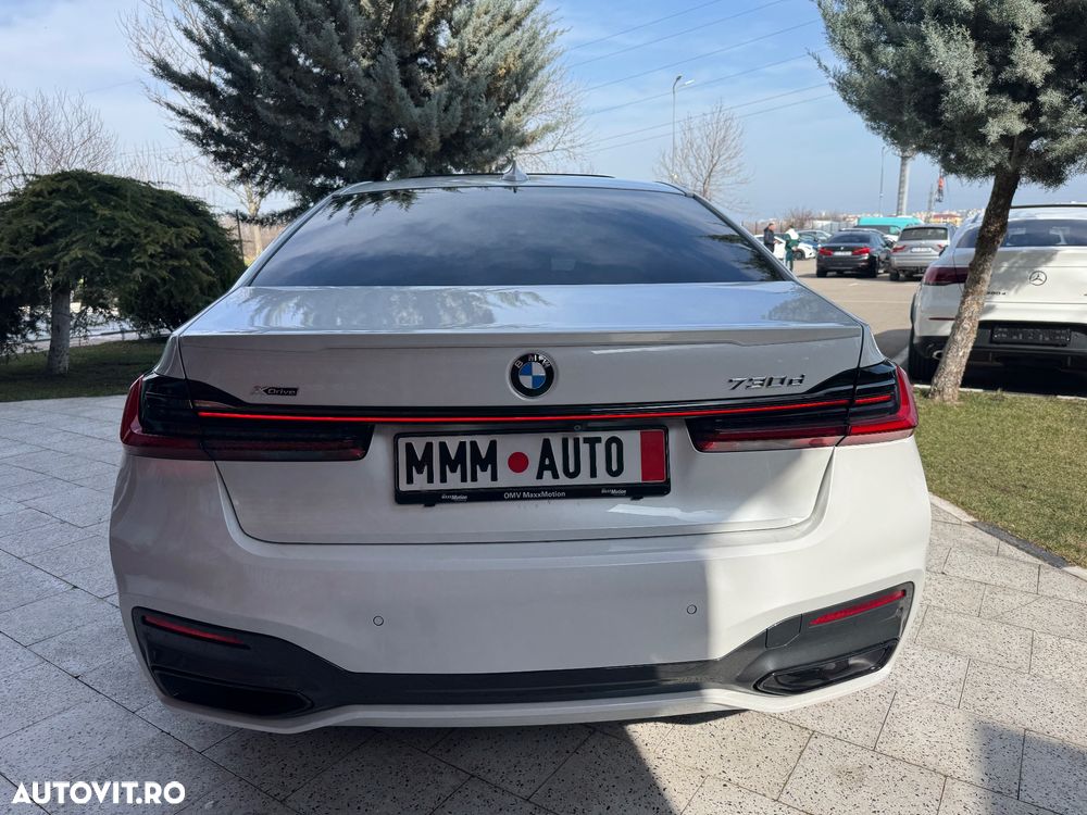 BMW Seria 7 730d xDrive - 23