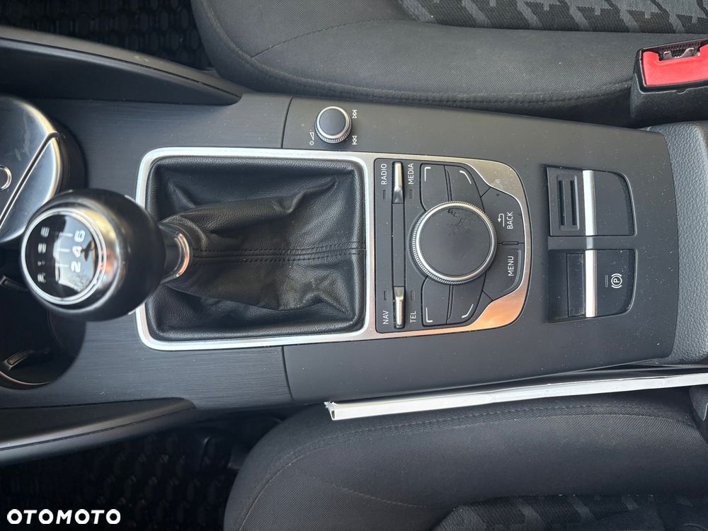 Audi A3 Sportback 1.4 TFSI Ambition - 14