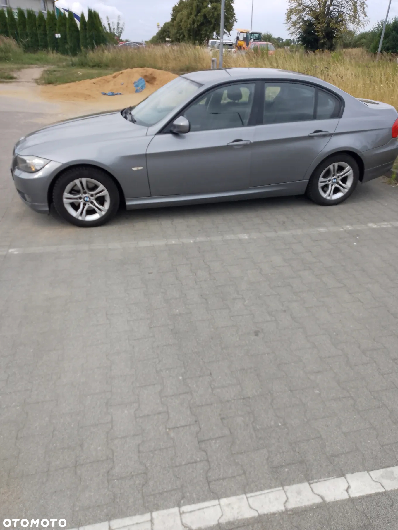 BMW Seria 3 318i - 9