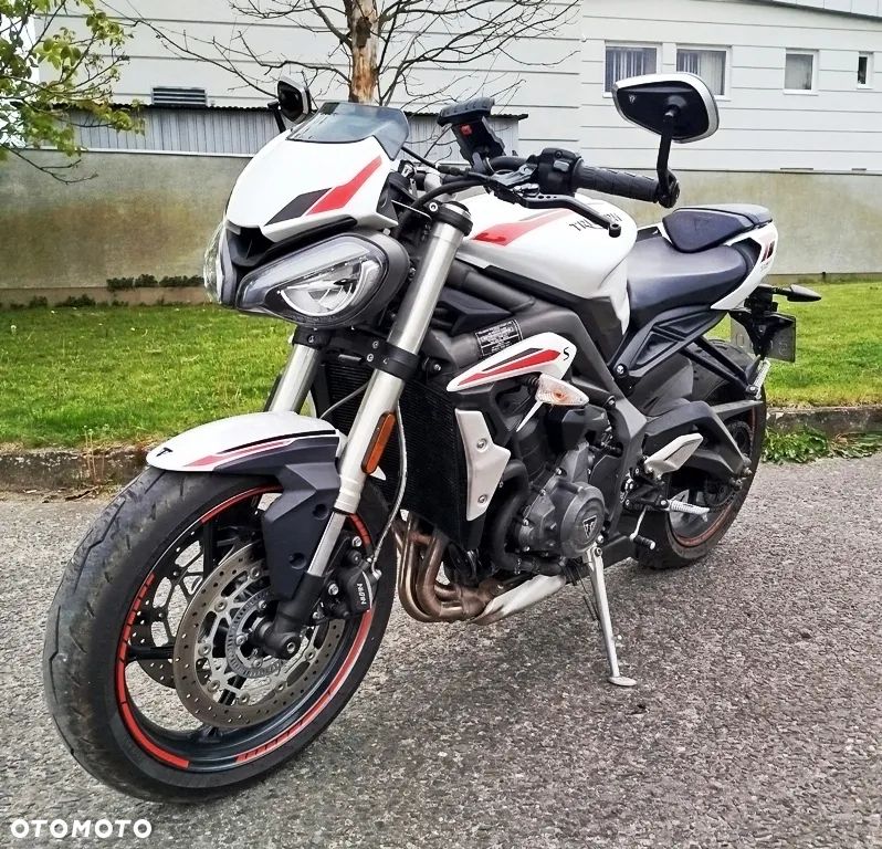Triumph Street Triple - 2