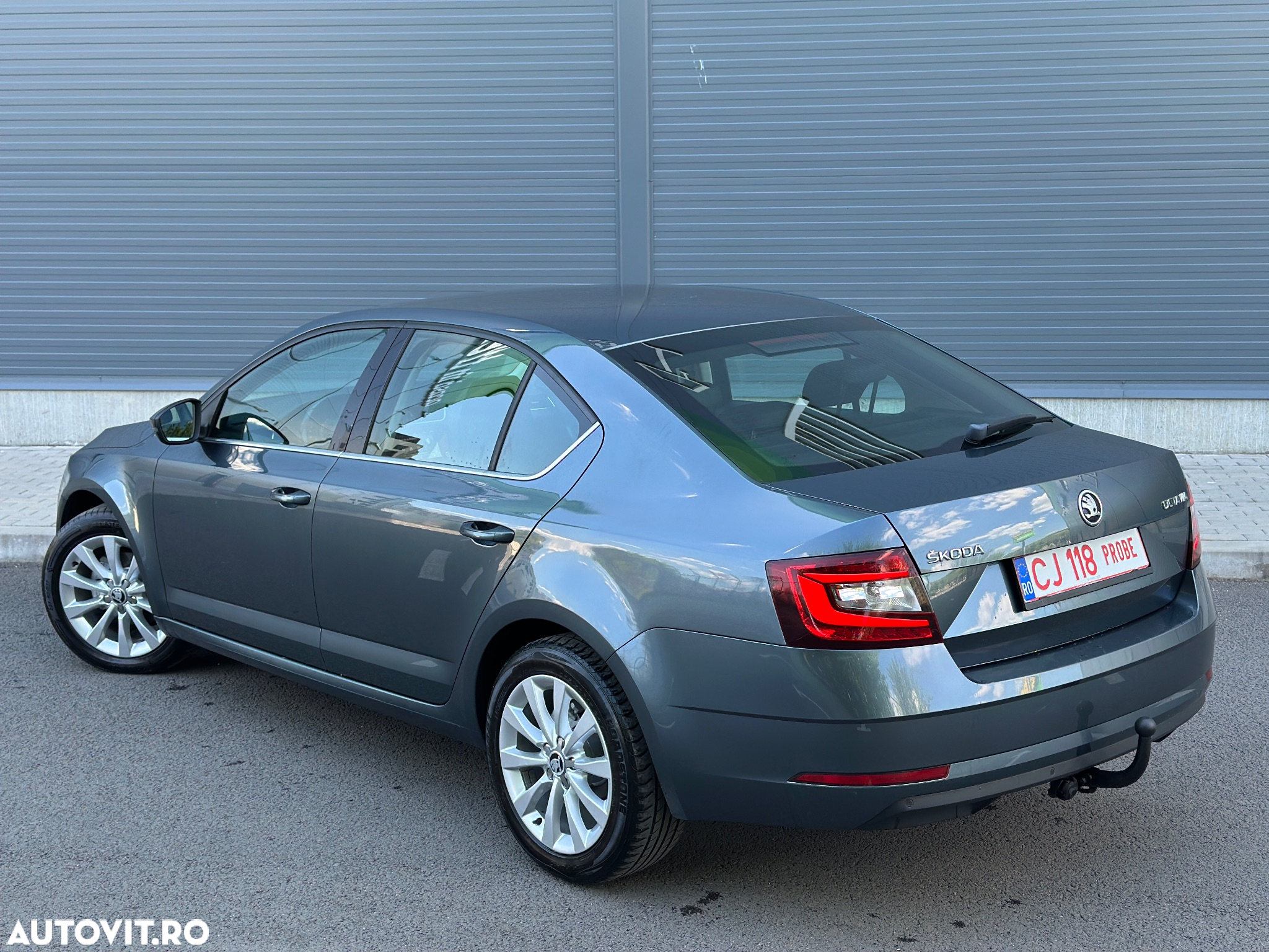 Skoda Octavia 2.0 TDI DSG Style - 11