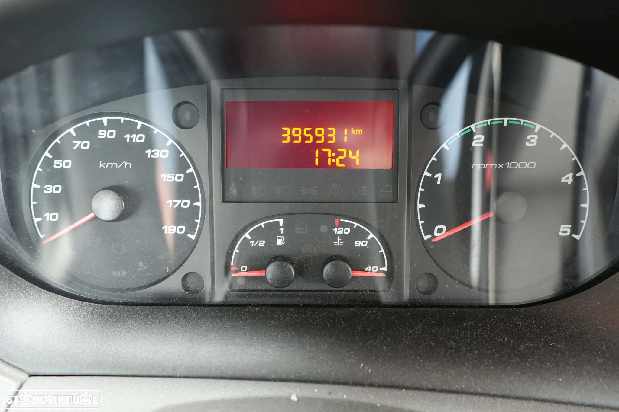 Iveco Daily Tractor Semi-Reboque 7000kg 3.0TD 150cv Plataforma - 11