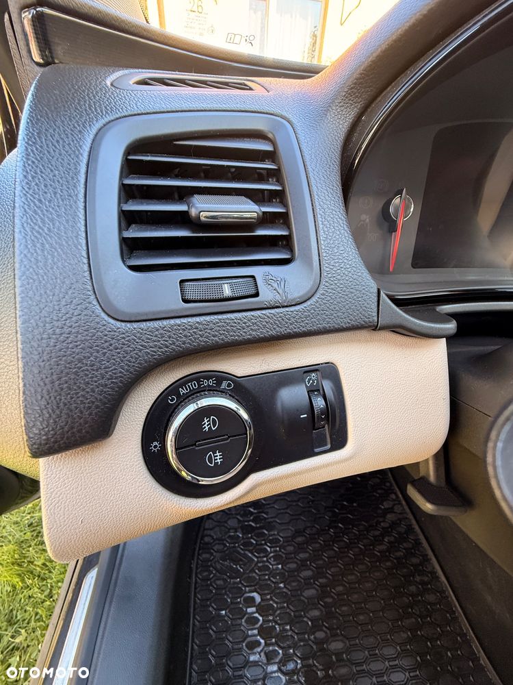 Opel Insignia 2.0 CDTI automatik Cosmo - 9