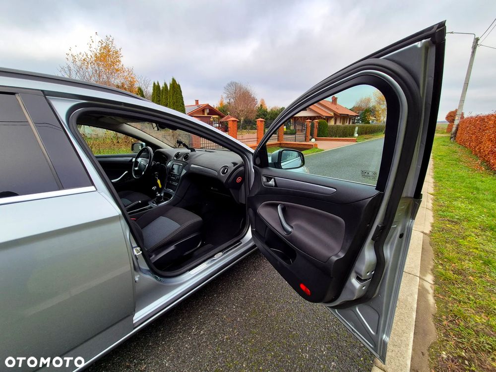 Ford Mondeo 2.0 TDCi Titanium - 21