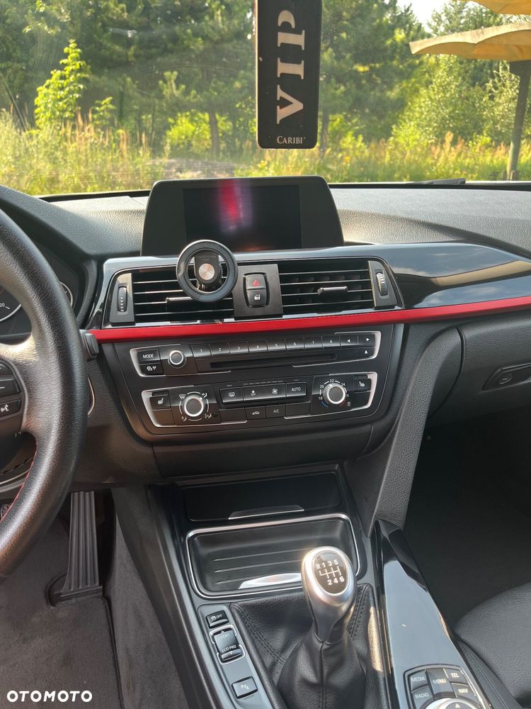 BMW Seria 3 316d M Sport EU6 - 15