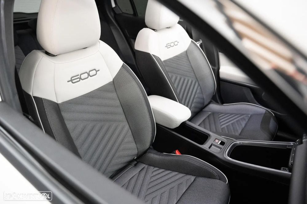 Fiat 600 1.2 Hybrid La Prima - 24