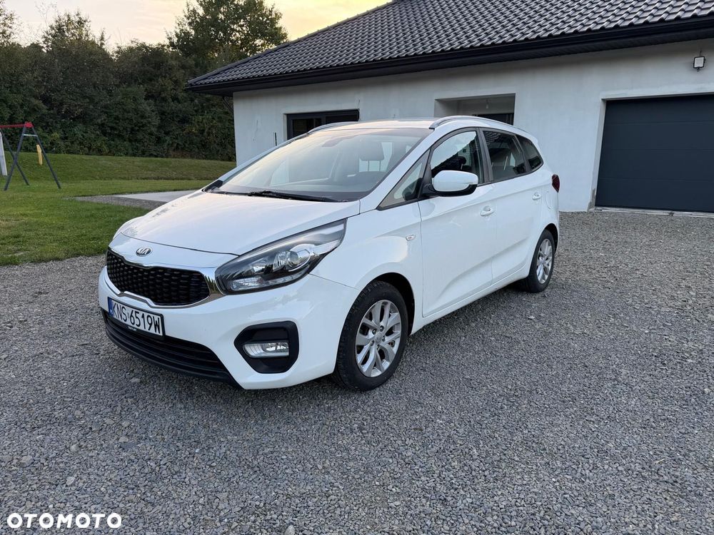Kia Carens