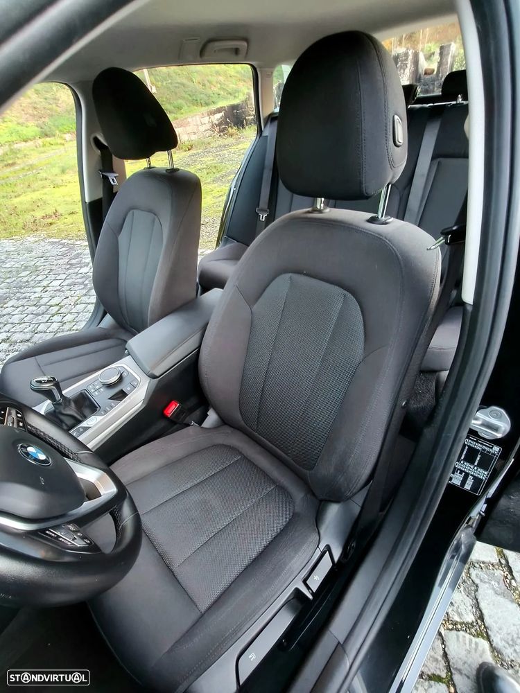 BMW 318 d Touring Essence - 7