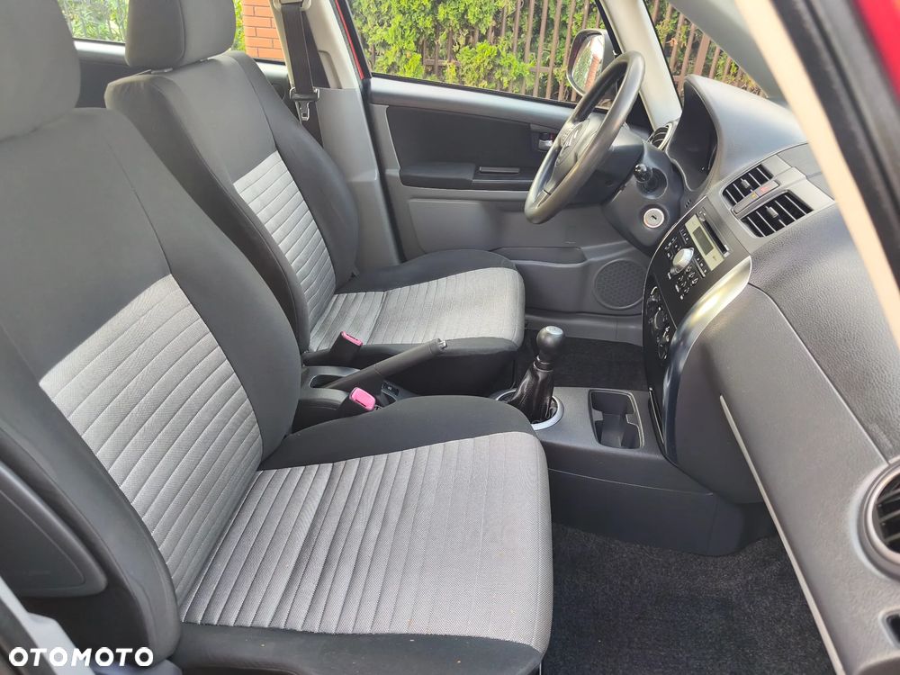 Suzuki SX4 1.6 VVT 4x4 Club - 27