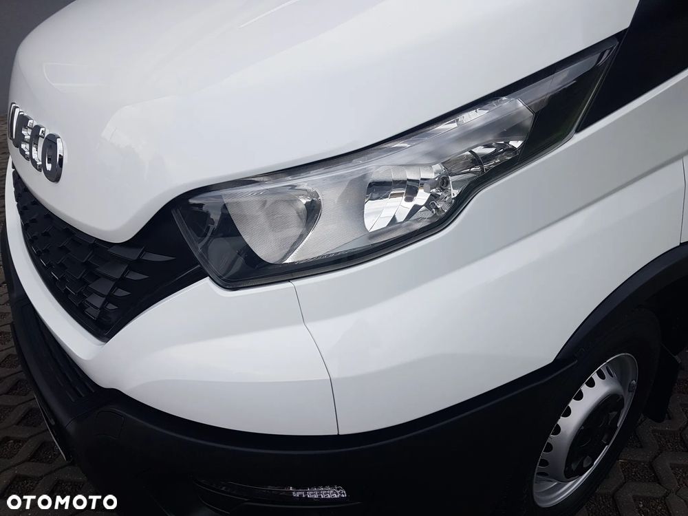Iveco DAILY KONTENER NISKOPODŁOGOWY 4,44x2,23x2,43 SKLEP FOODTRUCK BAR KLIMA KONIOWÓZ KAMPER - 31
