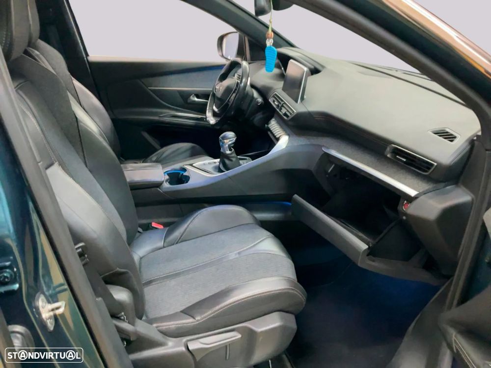 Peugeot 5008 - 7